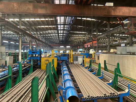 Ligne laminée à chaud api 5L ASTM standard A106 A53 d'oléoduc de tuyau d'acier sans couture