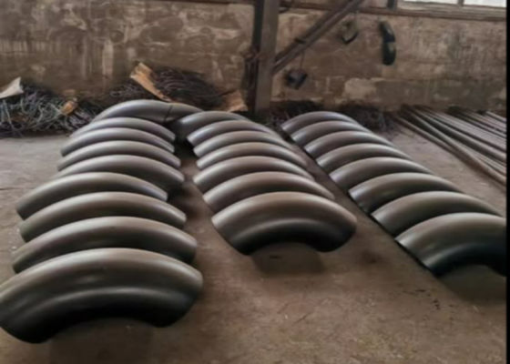 Pipe en acier au carbone pour une taille sans soudure de 1/2 "-12" et une pression de 150 lb.