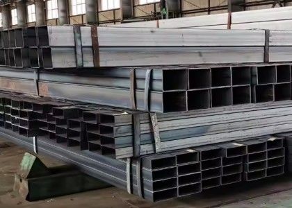 ASTM EN, BS, JIS Structure de tubes en acier sections tubulaires avec finition de surface vernis