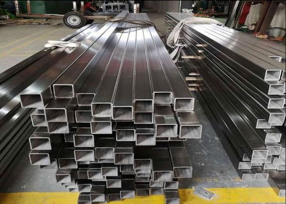 Pipe de structure en acier inoxydable de forme carrée avec une technique de laminage à froid