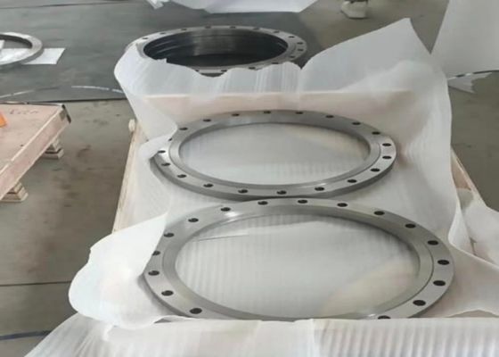Flanges en acier avec connexion à filetage et standard GOST