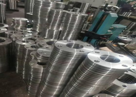 Des brides en acier de qualité industrielle pour des connexions de tuyaux optimales et sécurisées