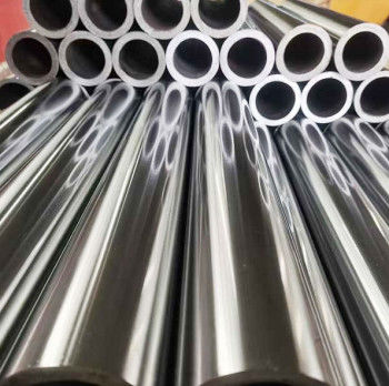 Système de tubes en alliage d'acier en alliage durable pour les besoins industriels