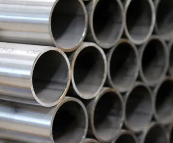 Inspection par une tierce partie de tubes certifiés en acier allié à extrémité plate/bouclée