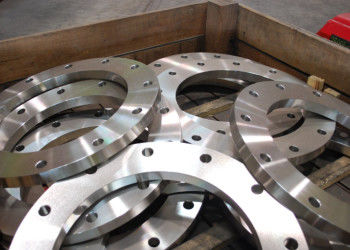 1/2 -48  Ringe de flange en acier industriel pour la connexion et les flanges des joints de la hanche Conception standard ANSI