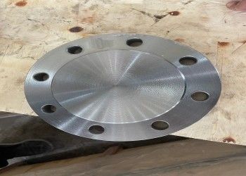 Flanges en acier de la classe 300 du pétrole avec une surface à l'huile résistante à la rouille 1/2-48 connexion filetée