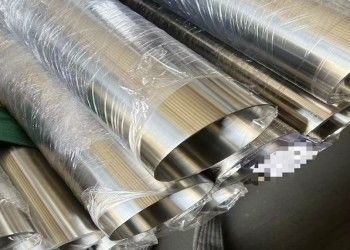 Tubes en acier inoxydable de qualité 321 pour les projets de construction avec une excellente soudabilité et une bonne formabilité