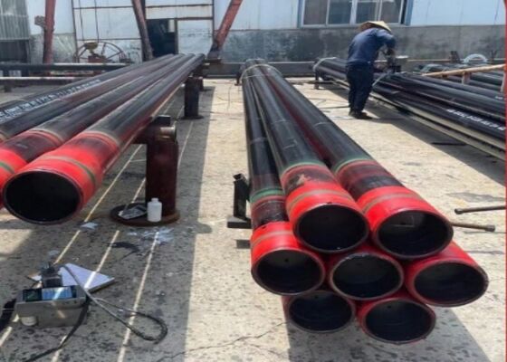 Tubes en acier sans soudure pour l'extraction de pétrole et de gaz, résistantes à haute pression et traitées par phosphatation