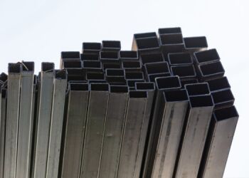 Profilés creux en acier de section carrée laminés à chaud, qualité Q195-235, pour la construction et la machinerie