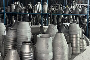 Pièces de raccordement pour tuyaux en acier au carbone de 1/2" à 24" de qualité WPB avec connexion de soudage à bout pour usage industriel