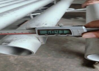 Pipe en acier inoxydable sans soudure ronde avec finition de surface BA/2B/NO.1/NO.3/NO.4 pour les applications de transformation chimique et alimentaire