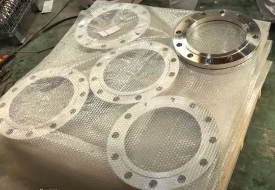 1/2 pouce à 48 pouces d'acier glisser sur la bride avec une surface d'huile résistante à la rouille et la norme ANSI pour les connexions de tuyaux sécurisées