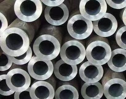 SCH80 épaisseur de paroi Pipe en acier sans soudure avec finition de surface BA et longueurs personnalisées de 1 à 12 m
