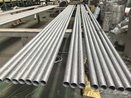 Pipe en acier sans soudure avec une épaisseur de paroi de 2 mm à 60 mm, revêtement FBE et longueur personnalisée pour les applications industrielles