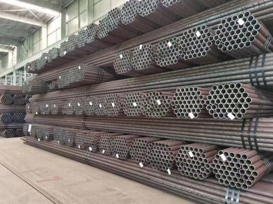 Pipe en acier sans soudure de 1 à 12 mètres de longueur répondant aux normes API avec matériau 317LN (UNS S31703) pour raffineries de pétrole et usines chimiques