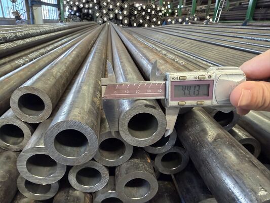 Tubes en acier échangeur de chaleur résistant à la corrosion avec une épaisseur de paroi de 0,7 mm à 30 mm et une longueur personnalisée